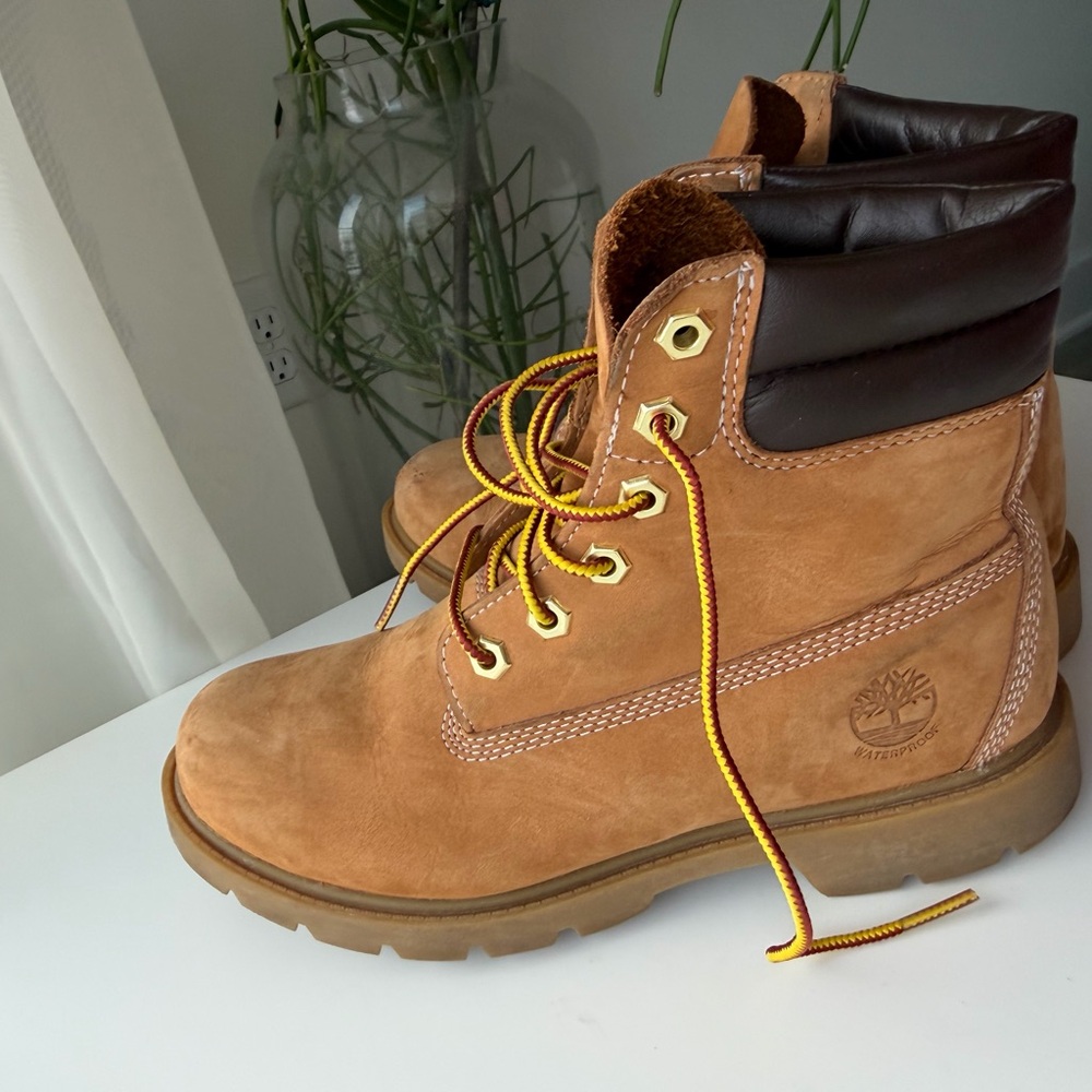 Timberland Brown Leather Boots - Picture 2 of 7